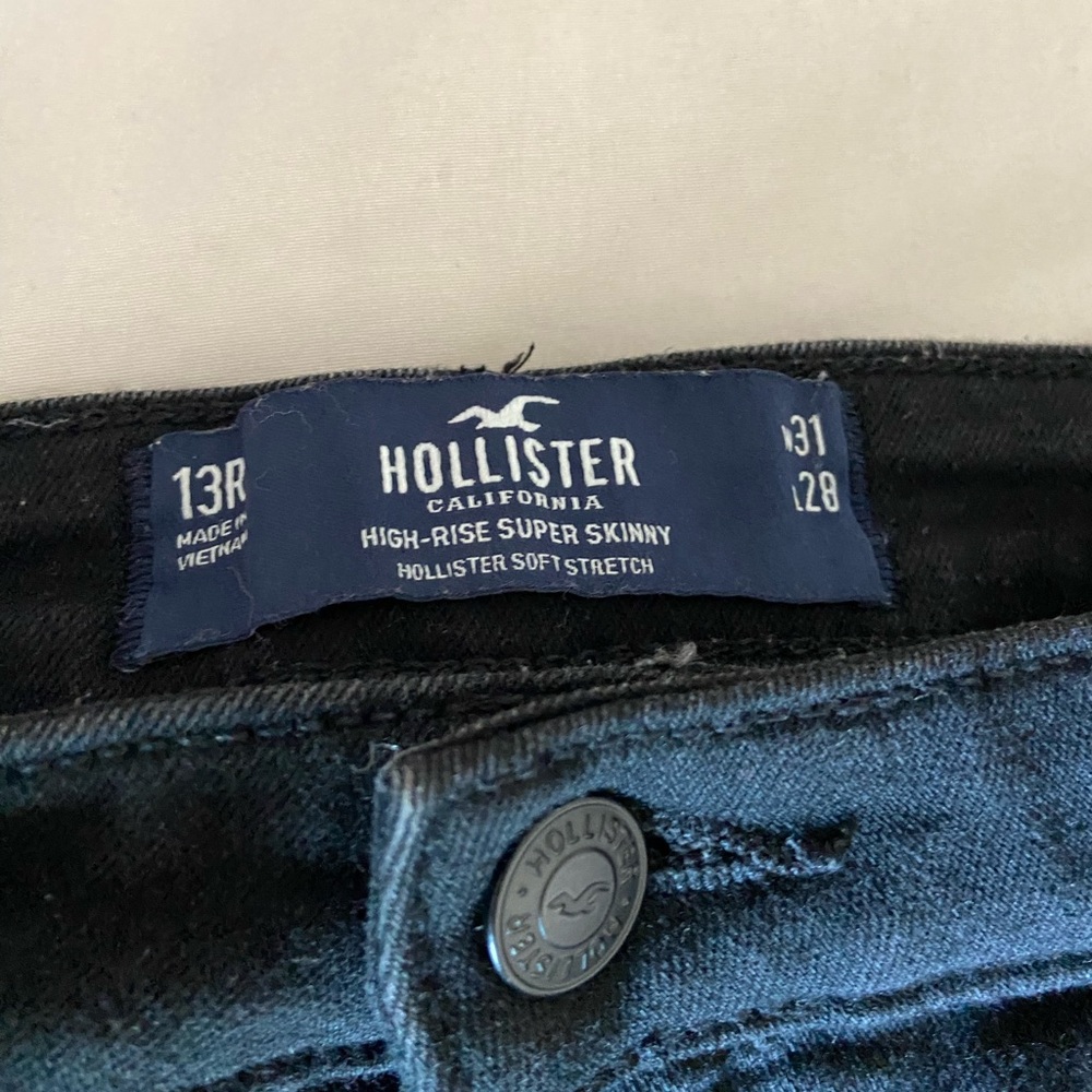 Hollister skinny jeans